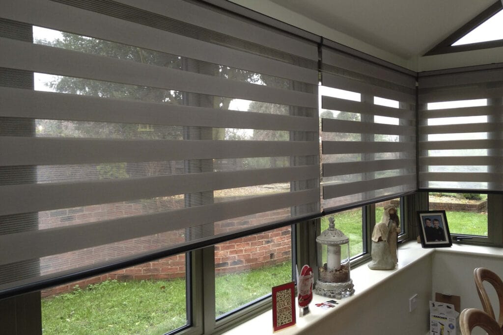 Day and Night blinds controlling daylight